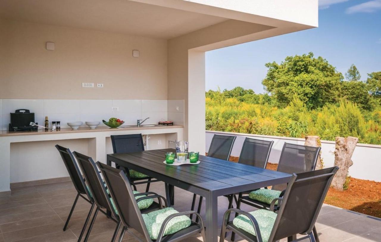 Villa Izabel With Hot Whirpool กรินิตซา ภายนอก รูปภาพ
